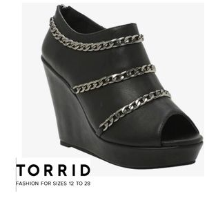 Torrid size 11 ultra high wedge peep toe black heels